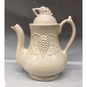 Teapot & Lid Grape by RED CLIFF Coffee Tea Makers Ceramic VTG Teapot Lid Grape